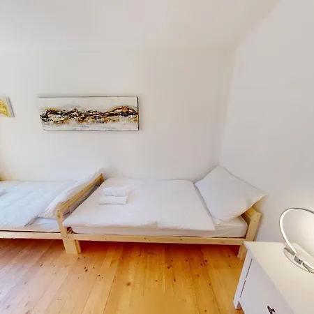 4 Zimmerwohnung Mit Grossem Garten Chur